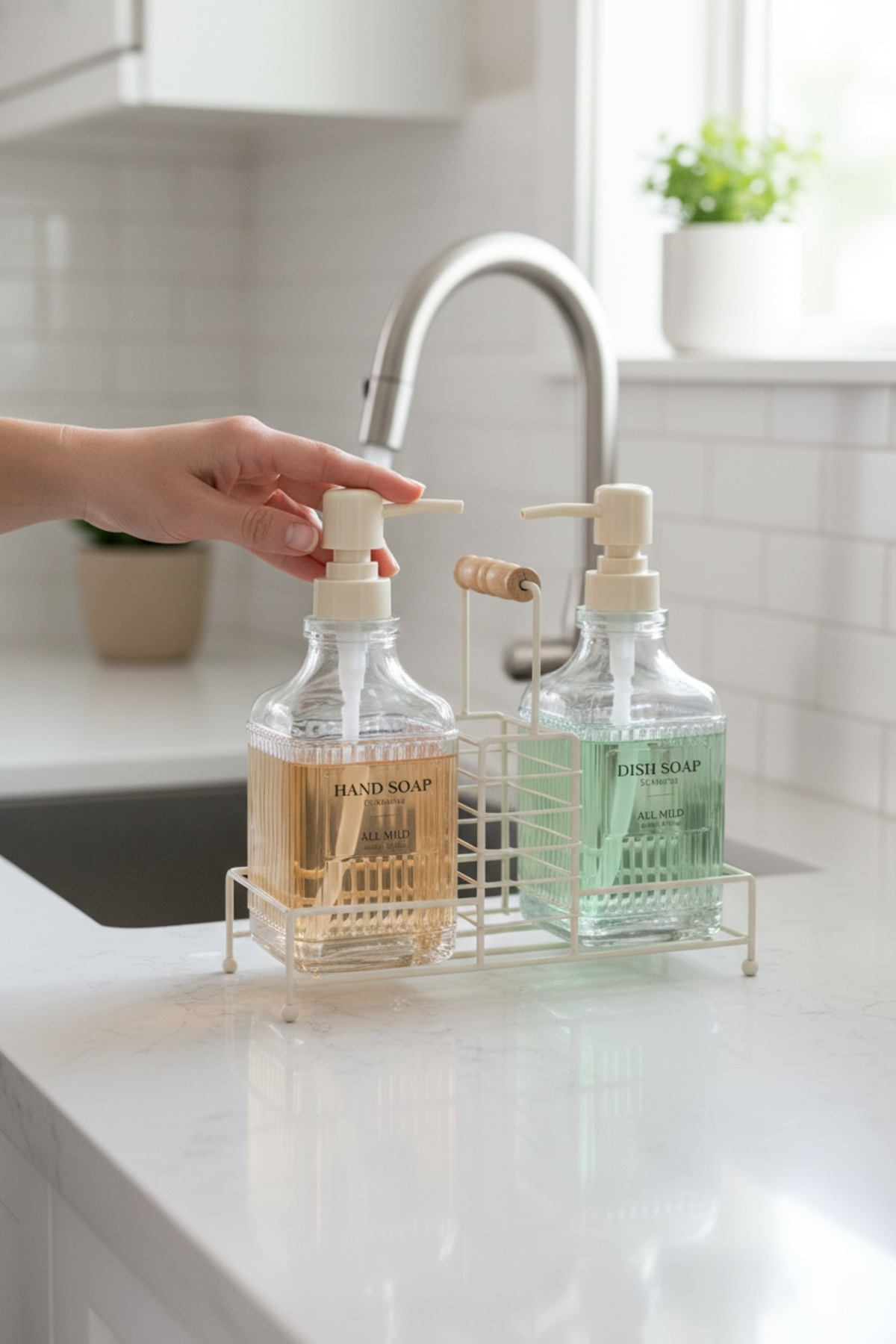 Fılo Metal Standlı 2’li Sıvı Sabunluk Seti –500 ml Banyo ve Mutfak Dispenseri